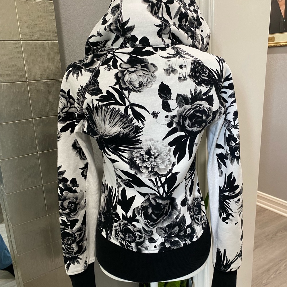 Lululemon Scuba Jacket